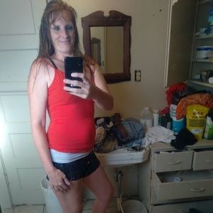 Meet your Posher, Deborah